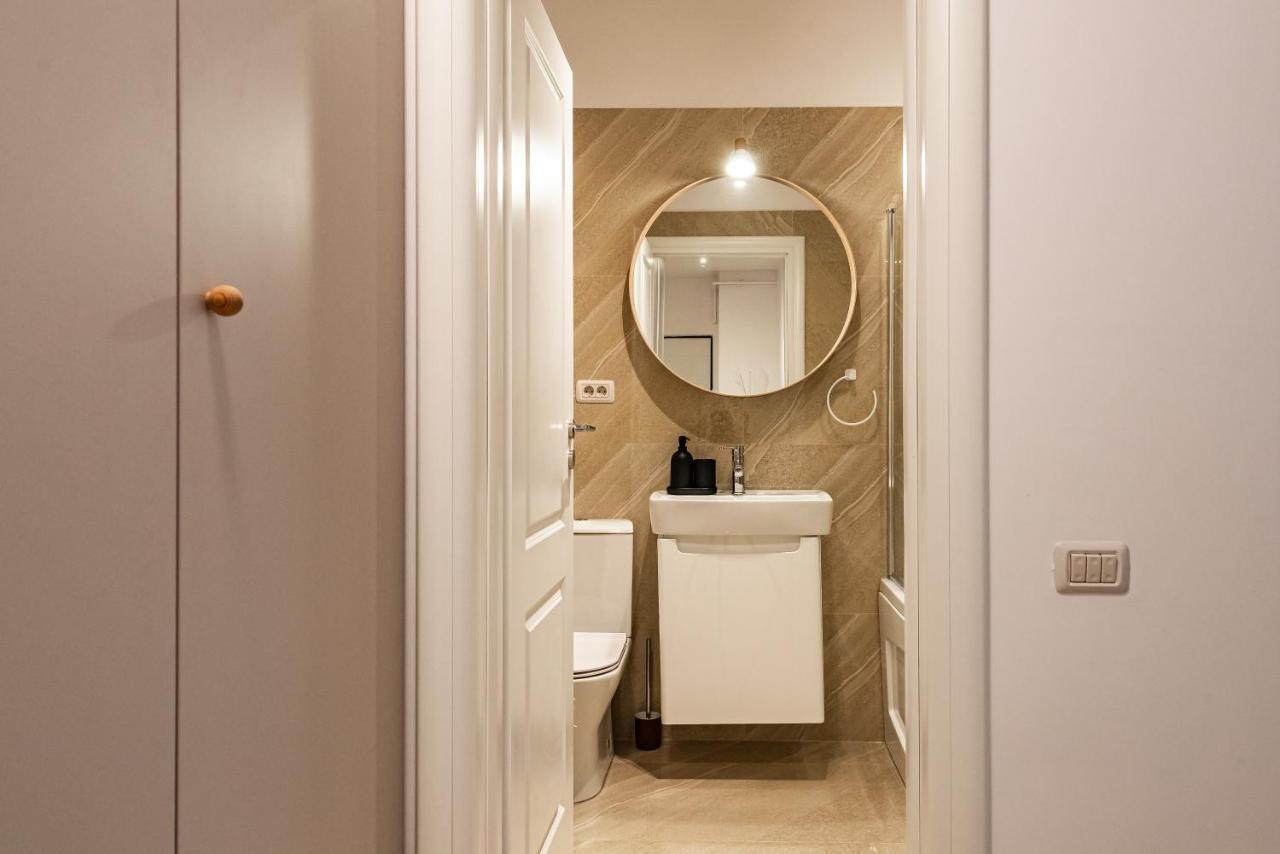 Central Spacious Apartment 506 Бухарест Экстерьер фото